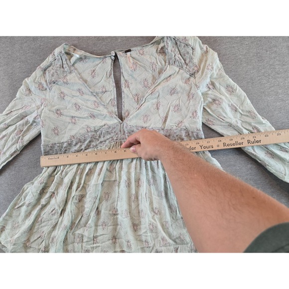 Free People Tunic Top Size XS Mint Green Rolling Hills Print Bell Sleeve Boho - Picture 8 of 11